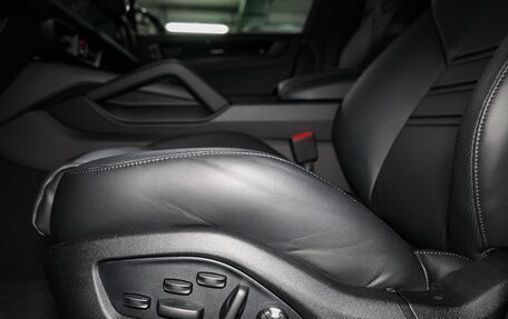 Porsche Cayenne III, 2025 год, 18 000 000 рублей, 13 фотография