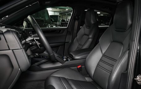 Porsche Cayenne III, 2025 год, 18 000 000 рублей, 14 фотография