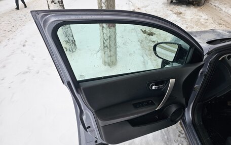 Nissan Qashqai, 2011 год, 850 000 рублей, 2 фотография