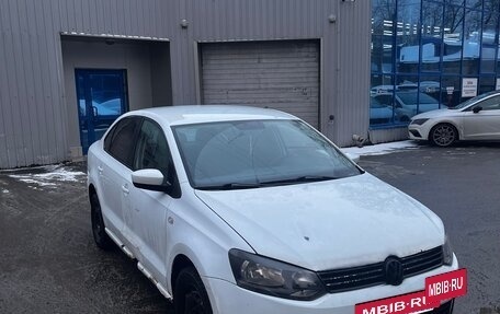 Volkswagen Polo VI (EU Market), 2014 год, 270 000 рублей, 2 фотография