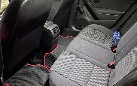 Volkswagen Golf VI, 2011 год, 1 200 000 рублей, 10 фотография