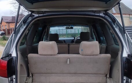 Nissan Liberty, 2002 год, 390 000 рублей, 14 фотография