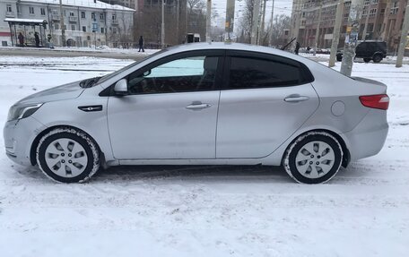KIA Rio III рестайлинг, 2012 год, 700 000 рублей, 38 фотография