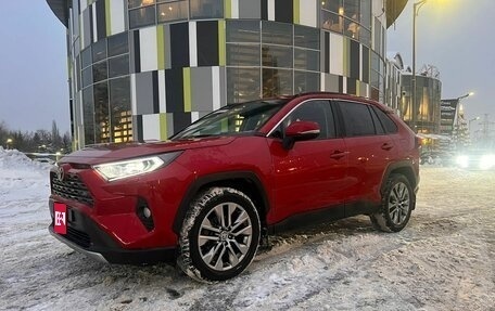 Toyota RAV4, 2021 год, 3 250 000 рублей, 1 фотография