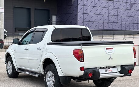 Mitsubishi L200 IV рестайлинг, 2014 год, 1 497 000 рублей, 25 фотография