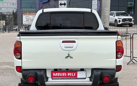 Mitsubishi L200 IV рестайлинг, 2014 год, 1 497 000 рублей, 28 фотография