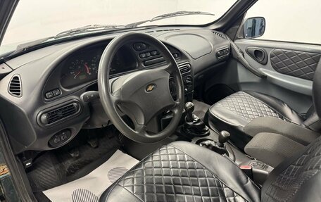 Chevrolet Niva I рестайлинг, 2004 год, 229 000 рублей, 10 фотография