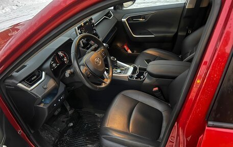 Toyota RAV4, 2021 год, 3 250 000 рублей, 15 фотография