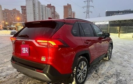 Toyota RAV4, 2021 год, 3 250 000 рублей, 8 фотография