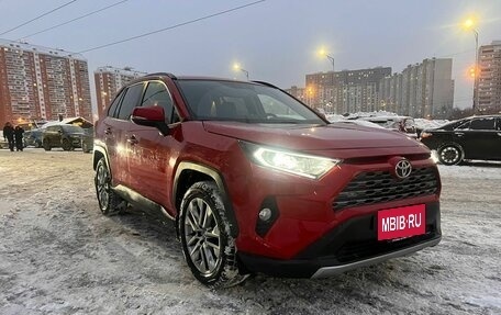 Toyota RAV4, 2021 год, 3 250 000 рублей, 6 фотография