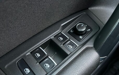 Volkswagen Tiguan II, 2018 год, 3 150 000 рублей, 14 фотография