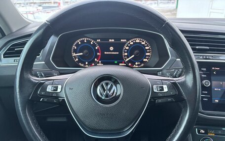 Volkswagen Tiguan II, 2018 год, 3 150 000 рублей, 19 фотография