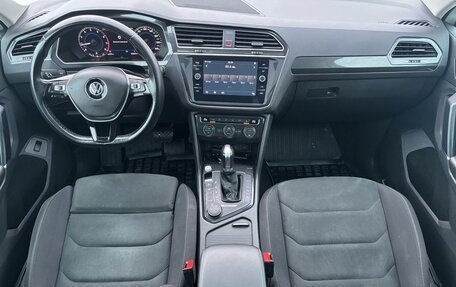 Volkswagen Tiguan II, 2018 год, 3 150 000 рублей, 22 фотография