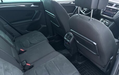 Volkswagen Tiguan II, 2018 год, 3 150 000 рублей, 25 фотография