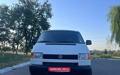 Volkswagen Transporter T4, 2003 год, 1 250 000 рублей, 2 фотография
