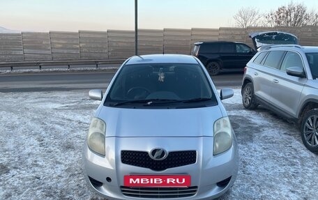 Toyota Vitz, 2006 год, 550 000 рублей, 2 фотография