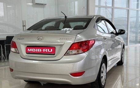 Hyundai Solaris II рестайлинг, 2013 год, 995 000 рублей, 17 фотография