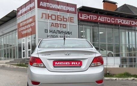 Hyundai Solaris II рестайлинг, 2013 год, 995 000 рублей, 13 фотография