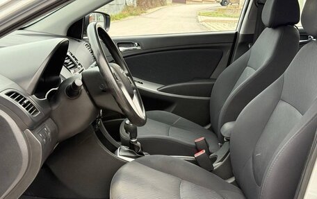 Hyundai Solaris II рестайлинг, 2013 год, 995 000 рублей, 38 фотография