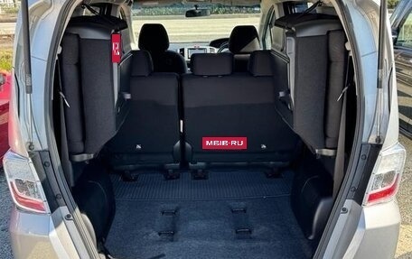 Honda Freed I, 2015 год, 743 000 рублей, 10 фотография