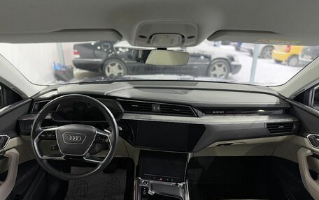 Audi e-tron I, 2022 год, 6 400 000 рублей, 10 фотография