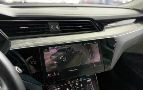 Audi e-tron I, 2022 год, 6 400 000 рублей, 16 фотография