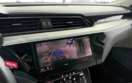 Audi e-tron I, 2022 год, 6 400 000 рублей, 15 фотография