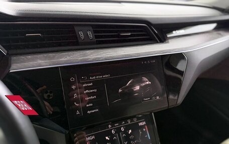 Audi e-tron I, 2022 год, 6 400 000 рублей, 17 фотография