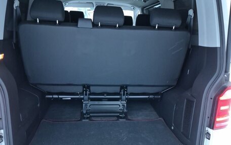 Volkswagen Caravelle T6 рестайлинг, 2019 год, 3 900 000 рублей, 12 фотография