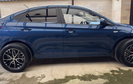 Hyundai Solaris II рестайлинг, 2021 год, 1 900 000 рублей, 6 фотография