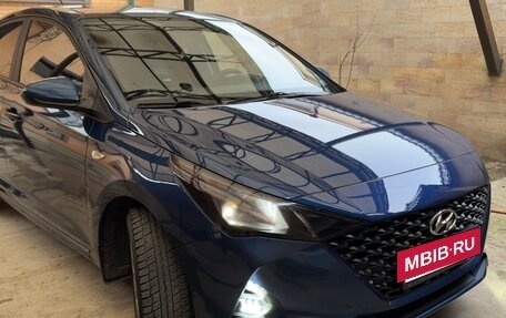 Hyundai Solaris II рестайлинг, 2021 год, 1 900 000 рублей, 4 фотография