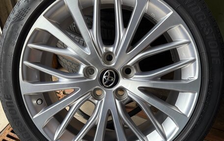 Toyota Camry, 2018 год, 3 350 000 рублей, 11 фотография