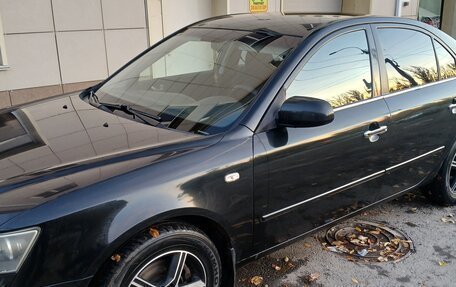 Hyundai Sonata VI, 2006 год, 685 000 рублей, 3 фотография