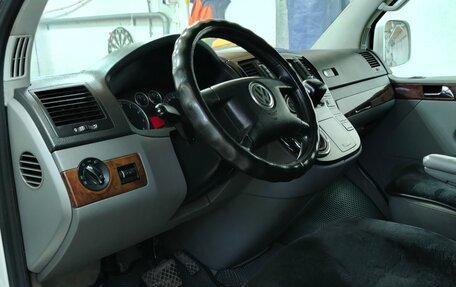 Volkswagen Multivan T5, 2004 год, 1 600 000 рублей, 4 фотография