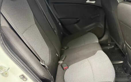 Hyundai Solaris II рестайлинг, 2014 год, 984 000 рублей, 17 фотография