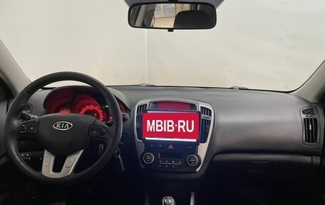 KIA cee'd I рестайлинг, 2012 год, 737 000 рублей, 12 фотография