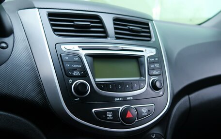 Hyundai Solaris II рестайлинг, 2012 год, 849 000 рублей, 19 фотография