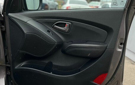 Hyundai ix35 I рестайлинг, 2013 год, 1 470 000 рублей, 24 фотография