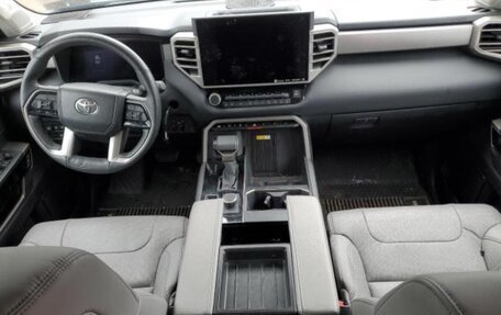 Toyota Tundra, 2023 год, 7 400 000 рублей, 9 фотография