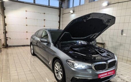 BMW 5 серия, 2019 год, 2 655 000 рублей, 4 фотография