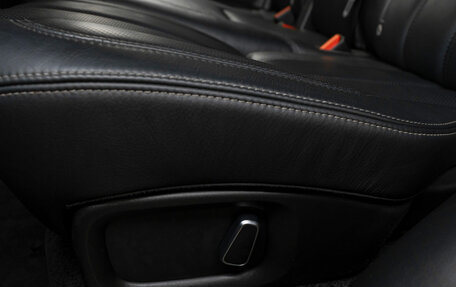 Land Rover Range Rover IV рестайлинг, 2013 год, 3 380 000 рублей, 14 фотография