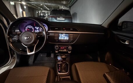 KIA Rio IV, 2017 год, 1 375 000 рублей, 6 фотография