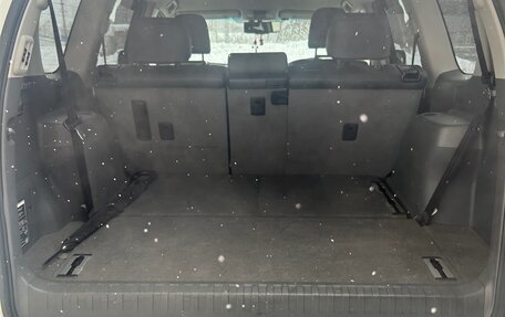 Toyota Land Cruiser Prado 150 рестайлинг 2, 2012 год, 4 000 000 рублей, 9 фотография