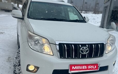 Toyota Land Cruiser Prado 150 рестайлинг 2, 2012 год, 4 000 000 рублей, 2 фотография