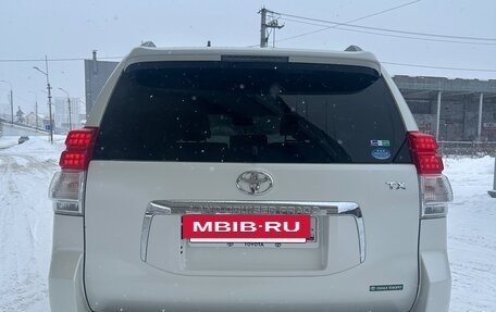 Toyota Land Cruiser Prado 150 рестайлинг 2, 2012 год, 4 000 000 рублей, 17 фотография