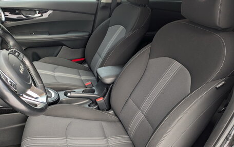 KIA Cerato IV, 2021 год, 2 150 000 рублей, 20 фотография