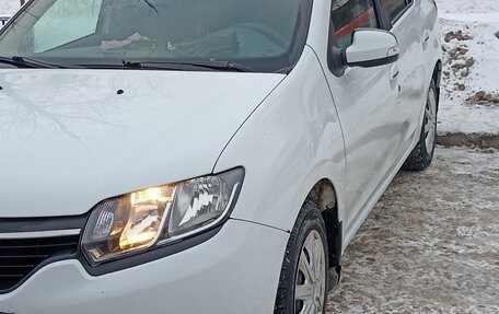 Renault Logan II, 2014 год, 635 000 рублей, 12 фотография