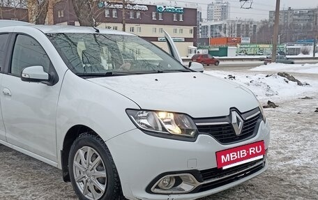 Renault Logan II, 2014 год, 635 000 рублей, 21 фотография