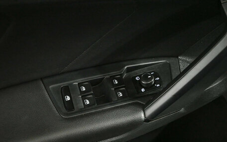 Volkswagen Tiguan II, 2019 год, 3 450 000 рублей, 17 фотография