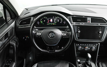 Volkswagen Tiguan II, 2019 год, 3 450 000 рублей, 18 фотография